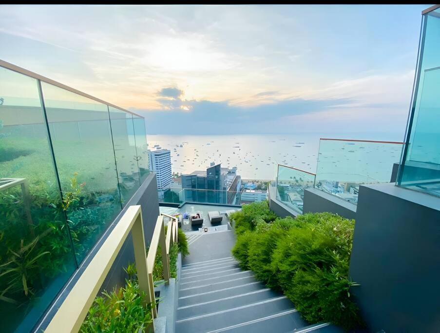 Appartement In Downtown And Rooftop Pool In *