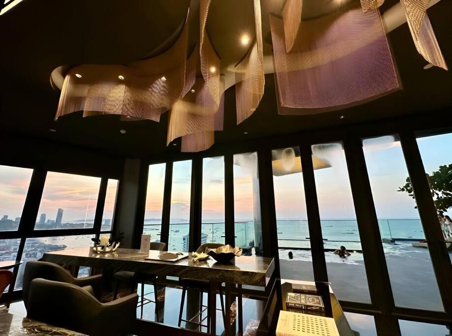 Appartement In Downtown And Rooftop Pool In